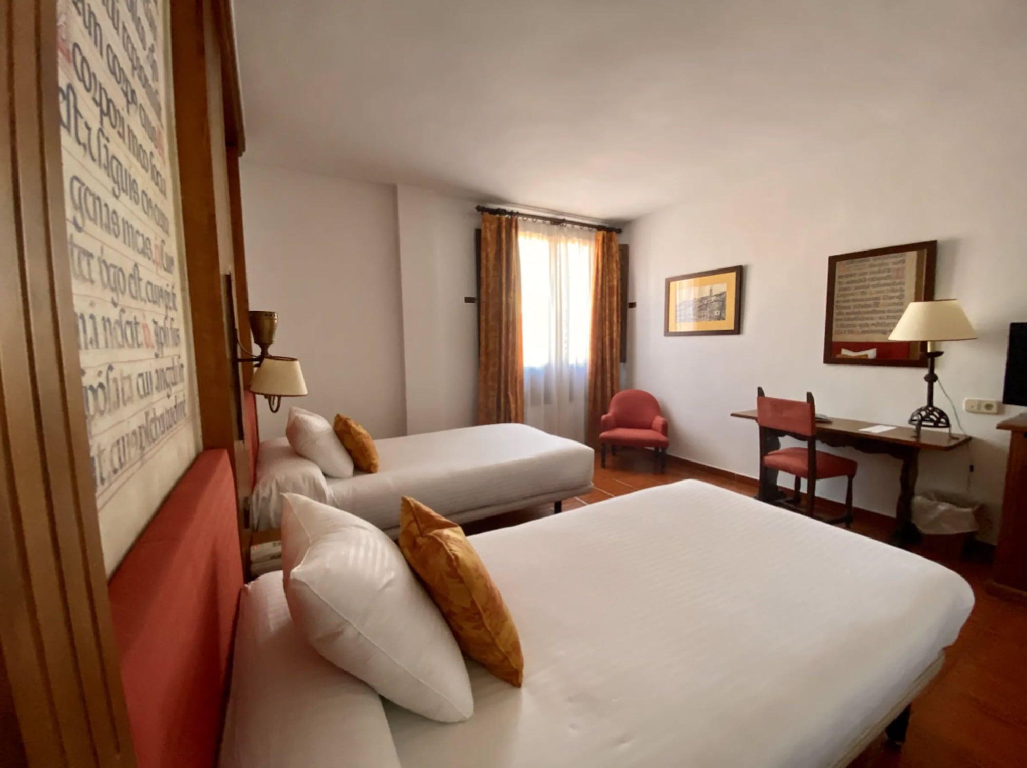 Hotel El Bedel Alcala de Henares Luaran gambar